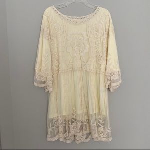 andthewhy Off-White Lace Half-Sleeve Long Top